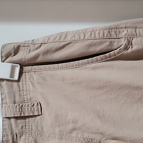 Urban Pipeline Khaki Cargo Shorts - Picture 4 of 10